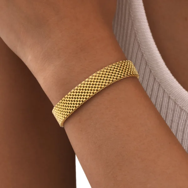 Women's Chunky Link Chain Mesh Bracelet, Stainless Steel Gold Plated Waterproof Jewelry - Image 2